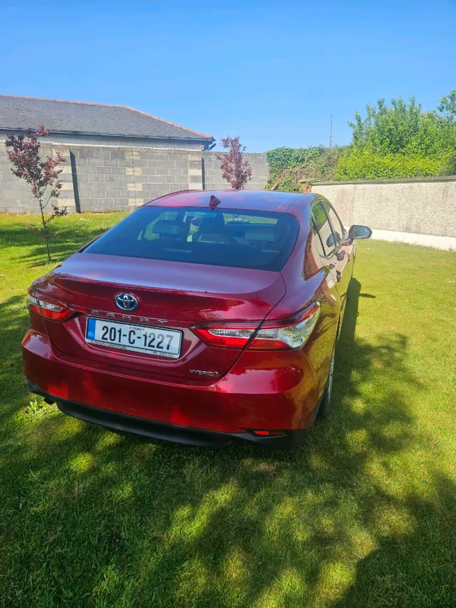 Car - Image 2