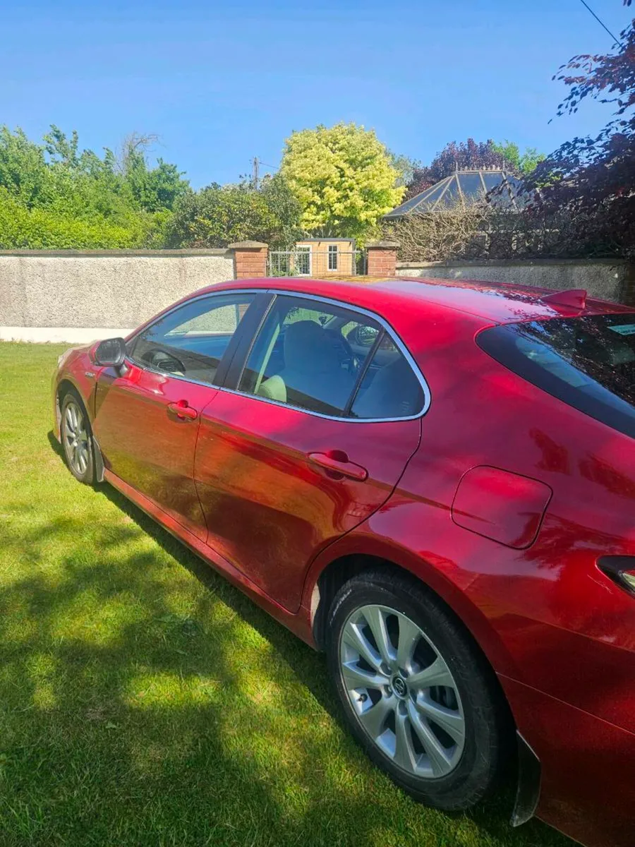 Car - Image 3