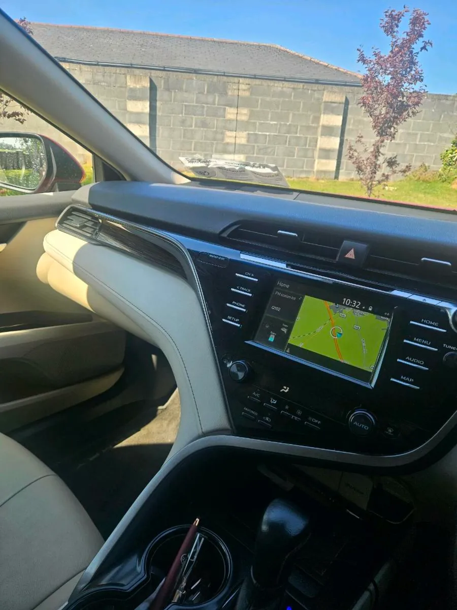 Car - Image 4