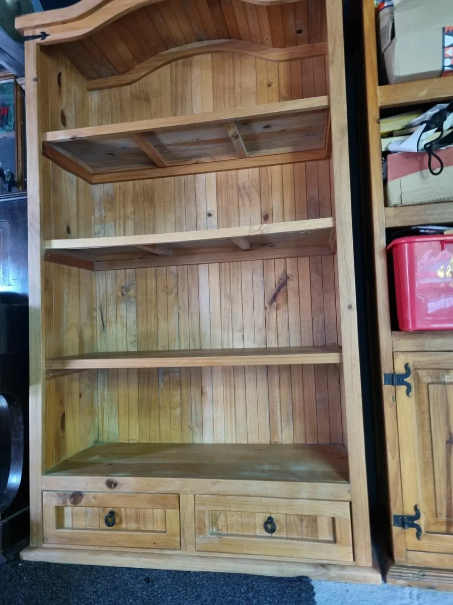 Deep pine shelves - Image 1