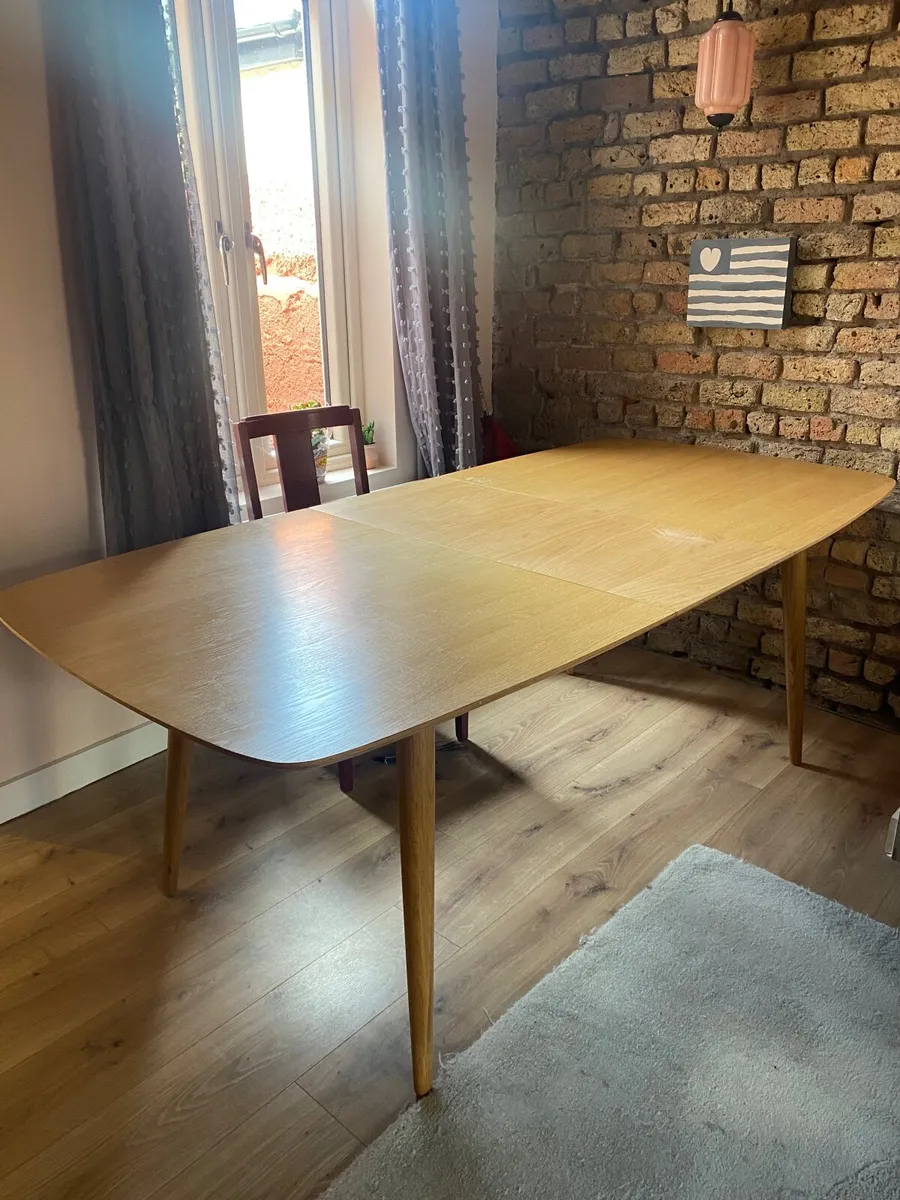 Dining table -Extendable - Image 2