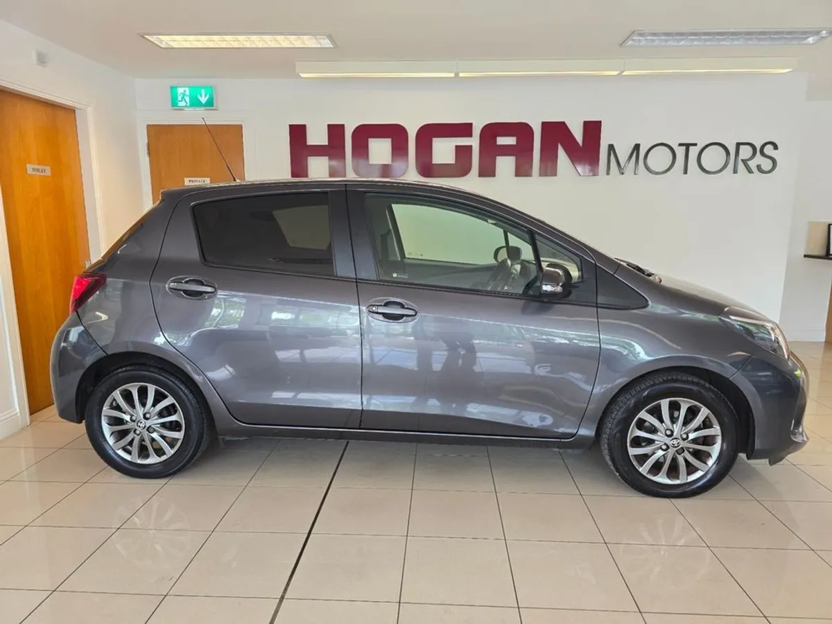 Toyota Yaris 1.0 Icon 5DR H/B Best Spec - Image 3