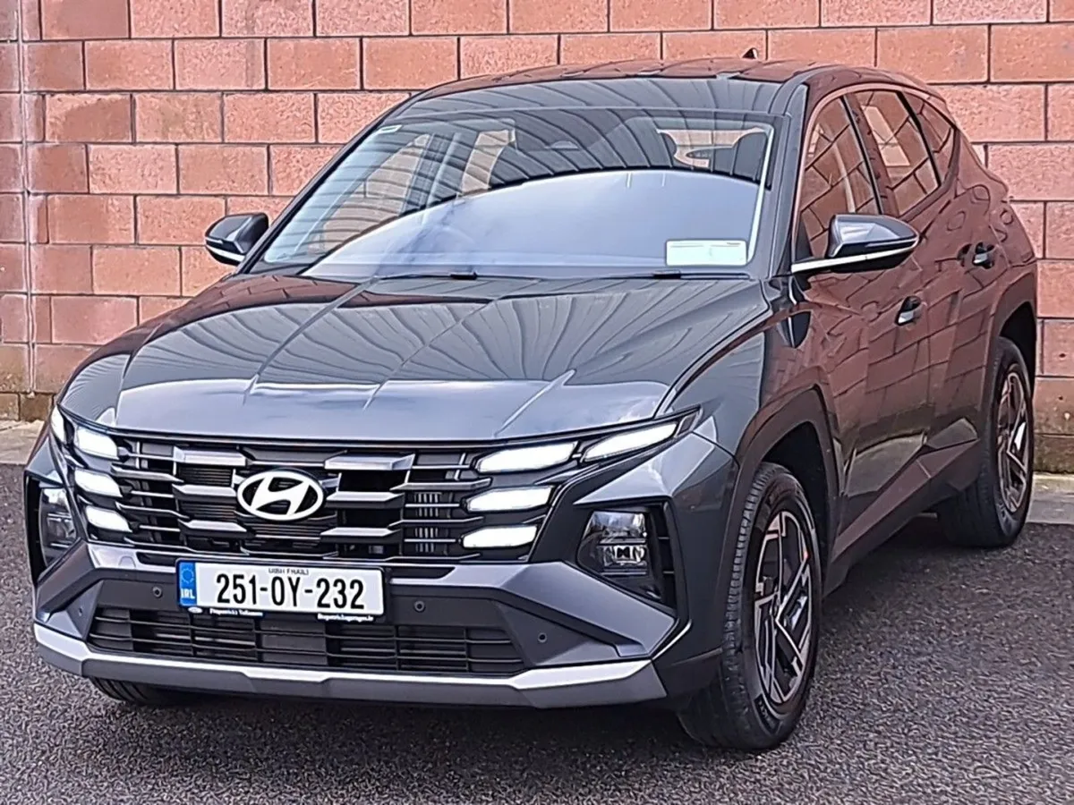 Hyundai Tucson Comfort Plus Model 1.6 Diesel. - Image 2
