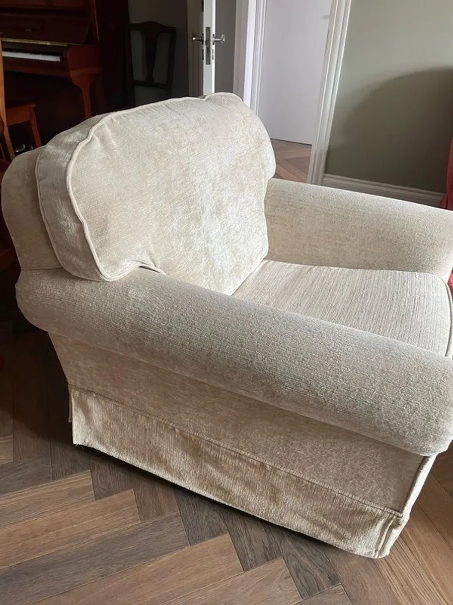 Sofa and 2 armchairs - Image 1