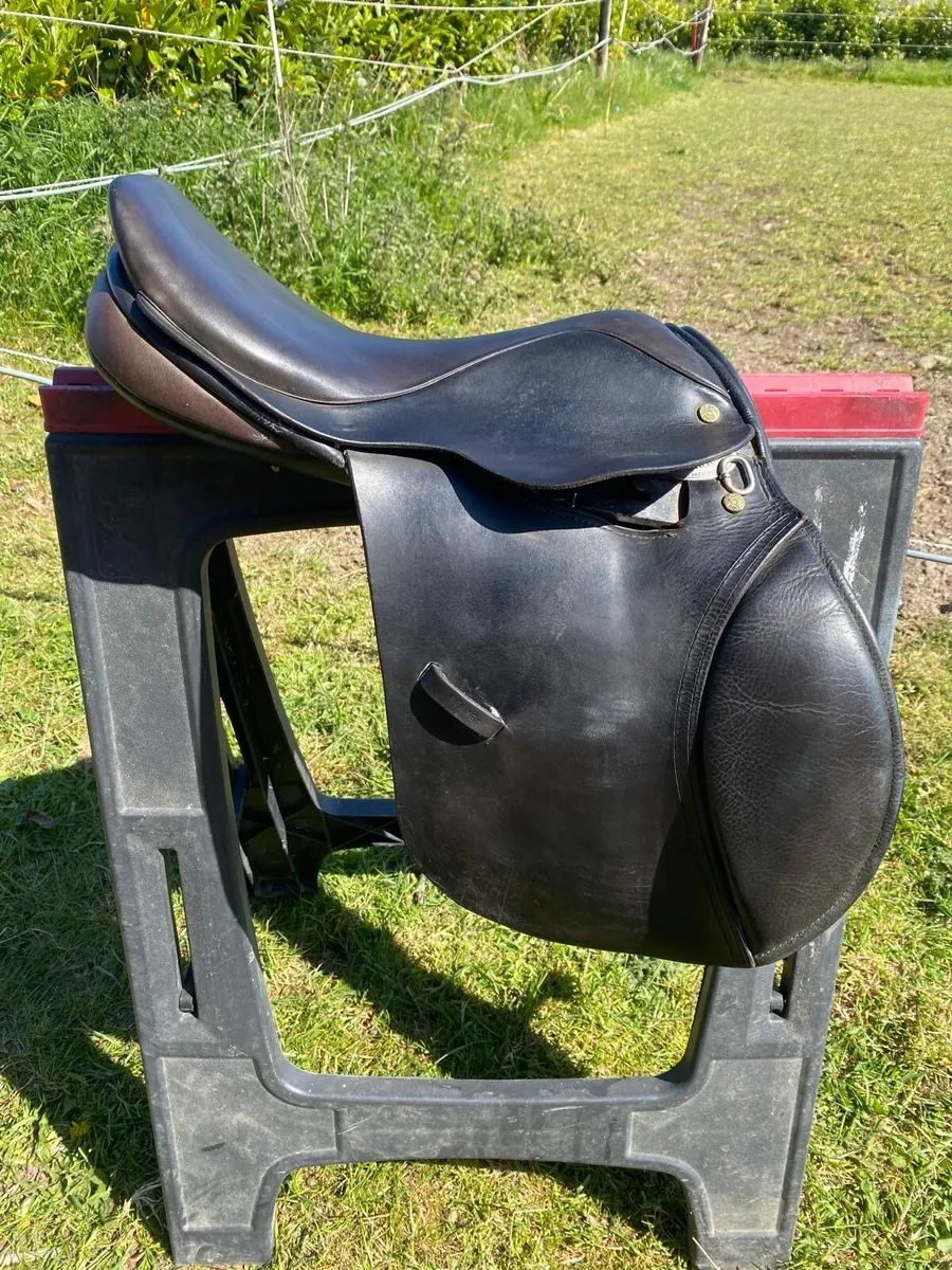 Berney’s Pony International Saddle - Image 1