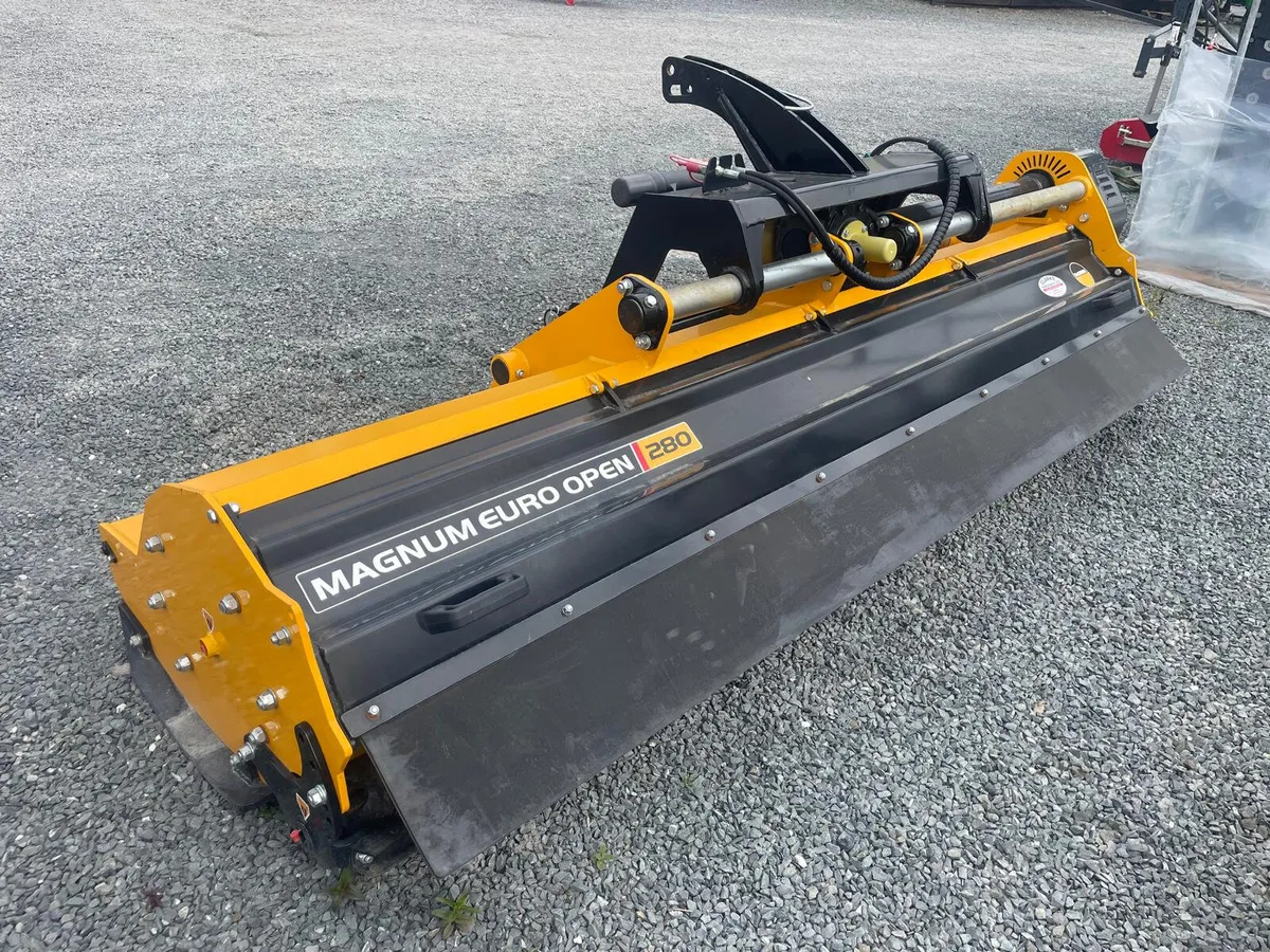 McConnel Magnum 2.8 Metre Flail Topper - Image 3