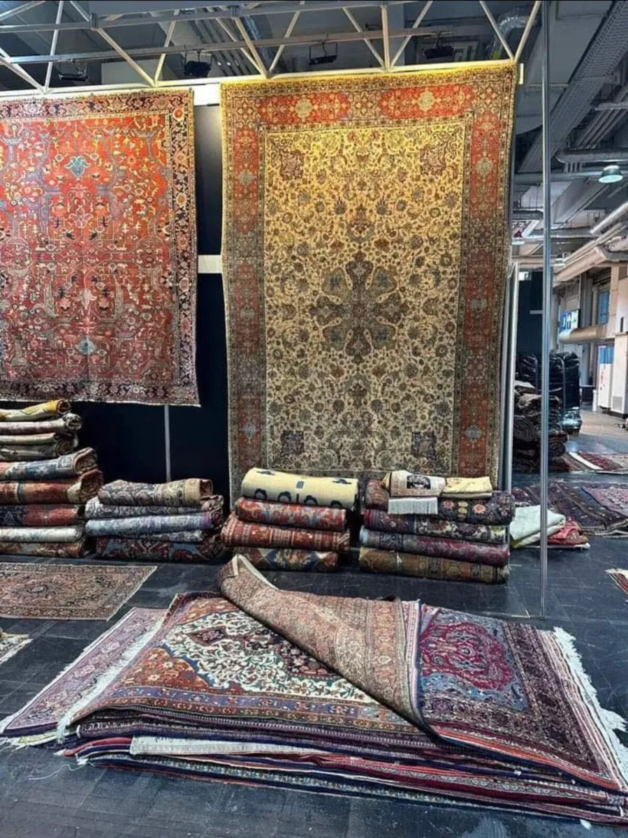 Silk rugs made by hand from pure silk - Image 2