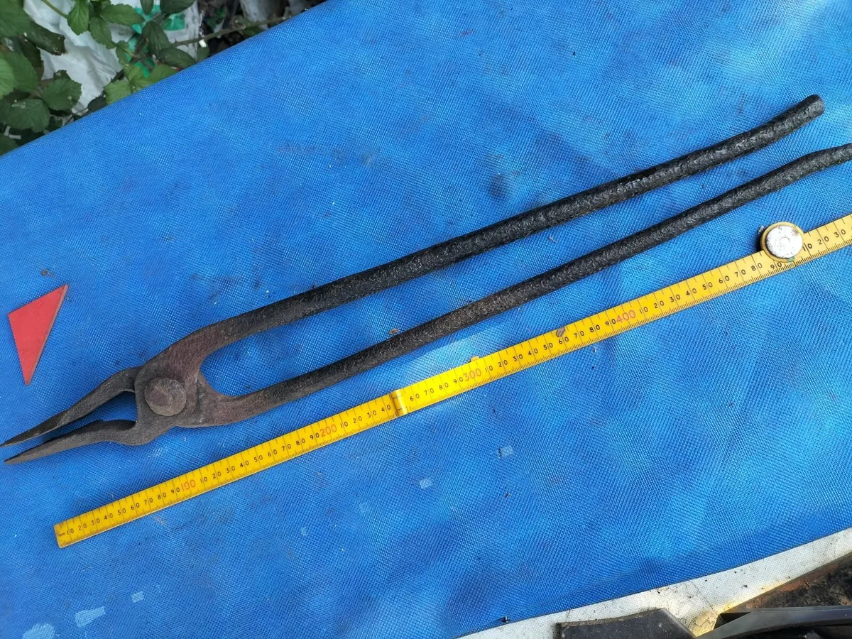 Blacksmith's 22"Flat Tongs - Image 1