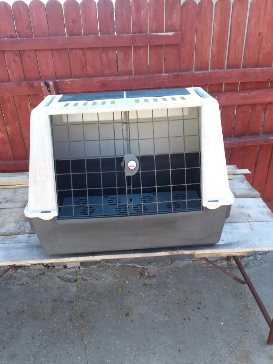 Pet carrier cage - Image 1
