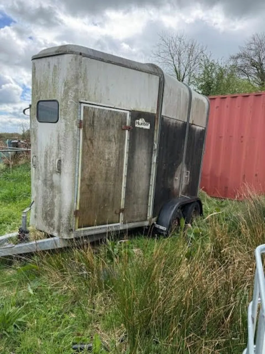hb505r double horse box