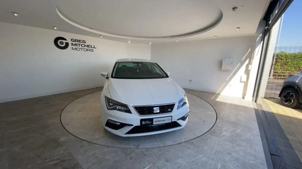SEAT Leon 2.0 TDI 150 FR  ez  5dr - Image 2