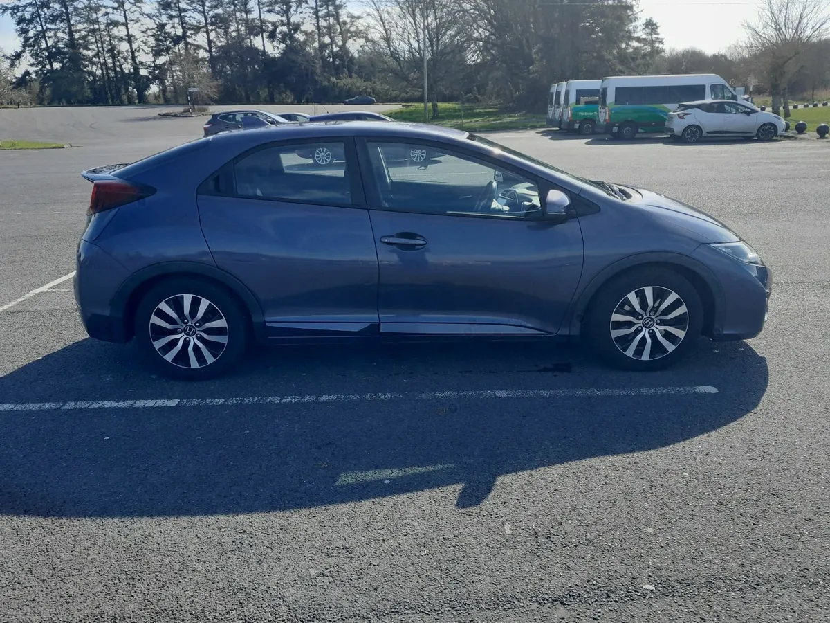 Honda Civic 2016 - Image 4