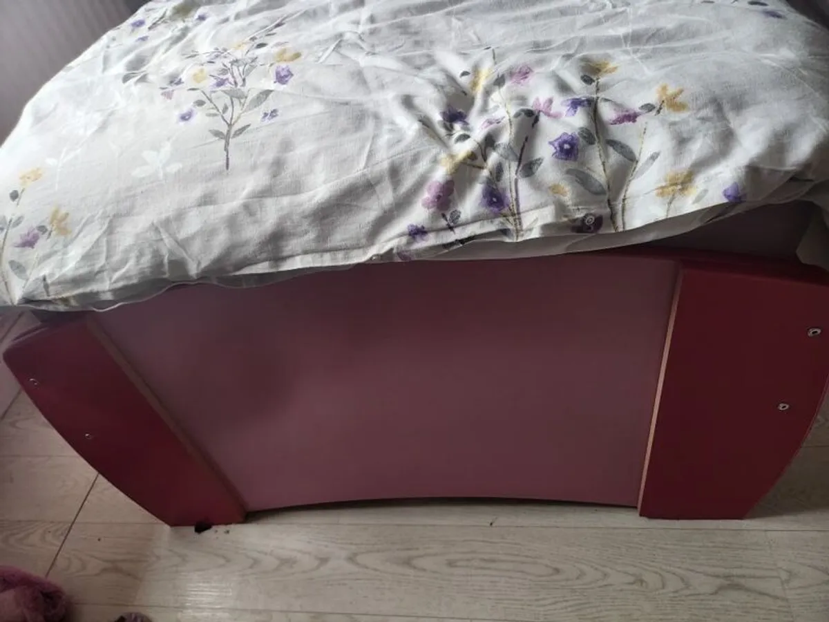 Pink Bed with storage & Toddler bed - Image 2