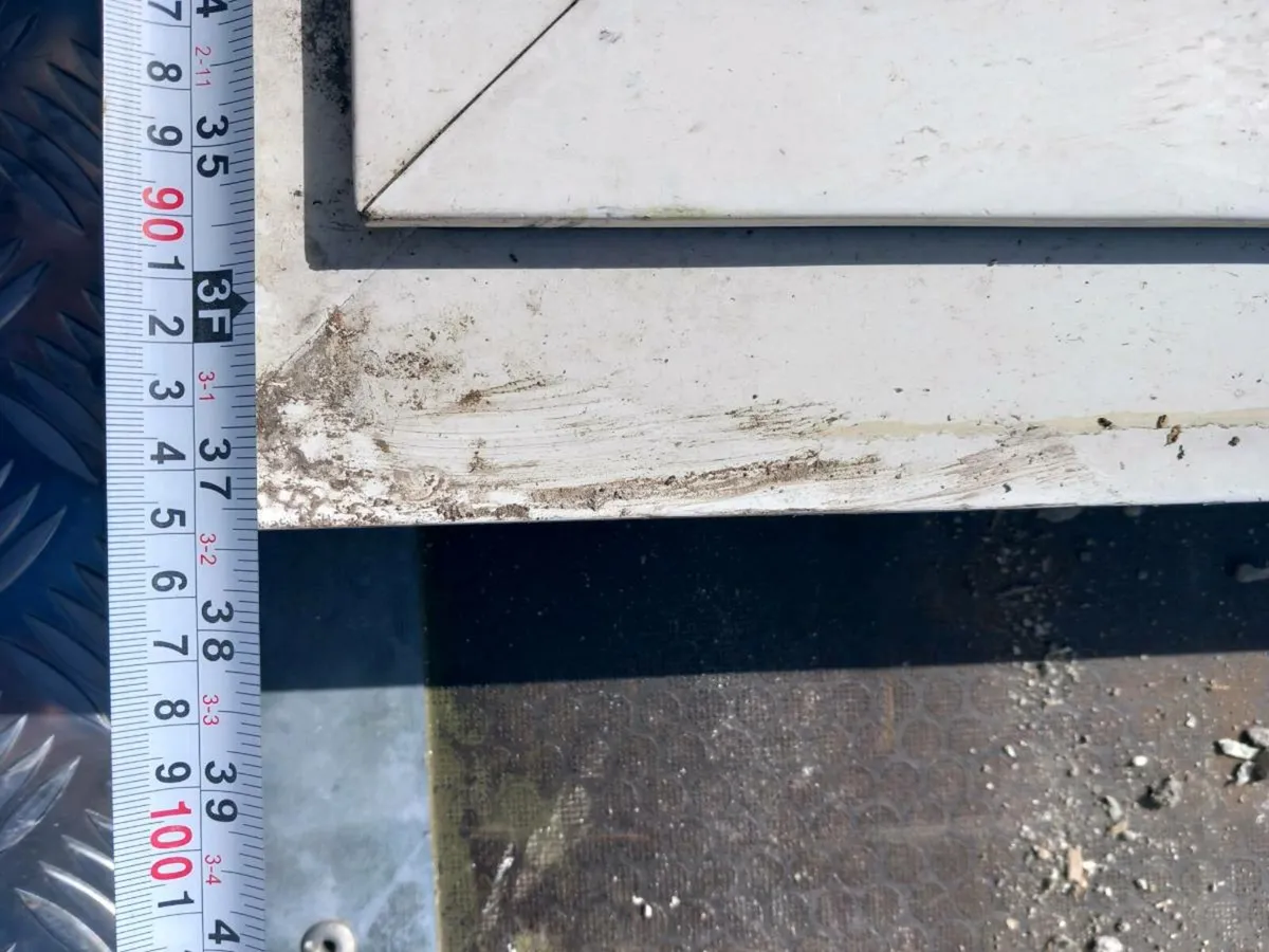 Pvc door and frame two keys - Image 3