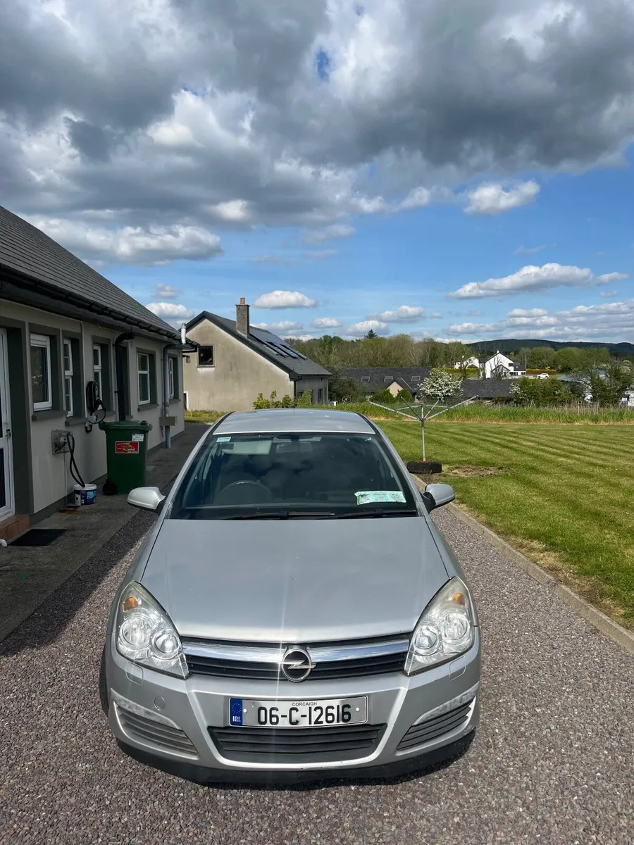 Opel Astra 2006 - Image 2