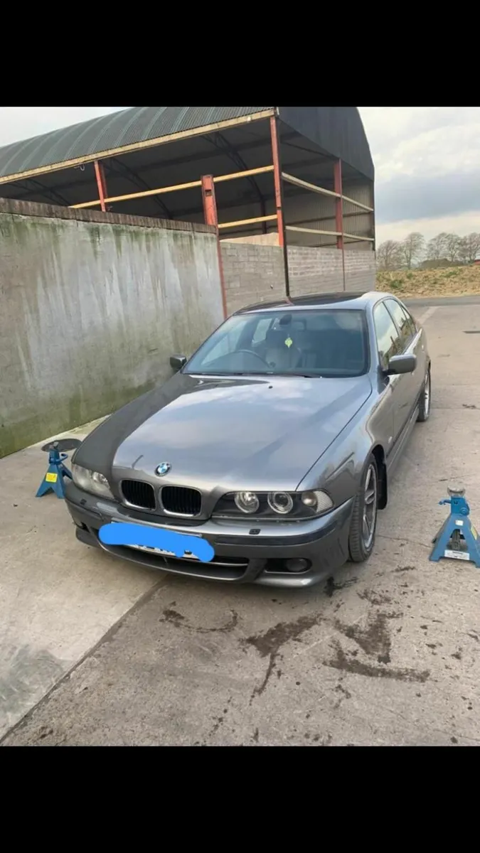 BMW 5-Series 2002 - Image 1