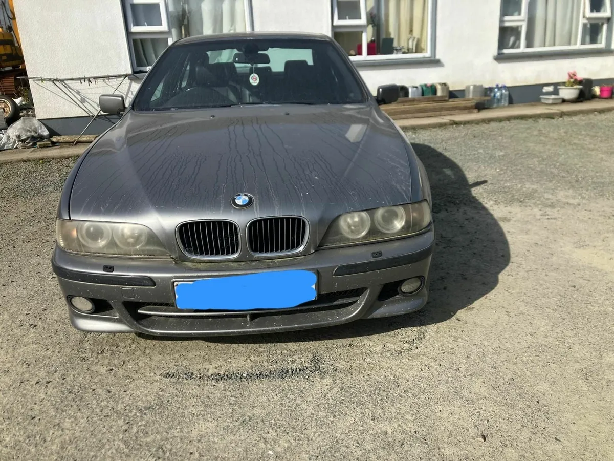 BMW 5-Series 2002 - Image 4
