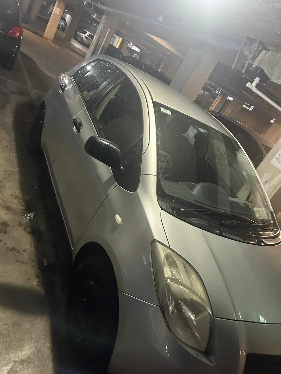 Toyota Yaris 2007 - Image 4