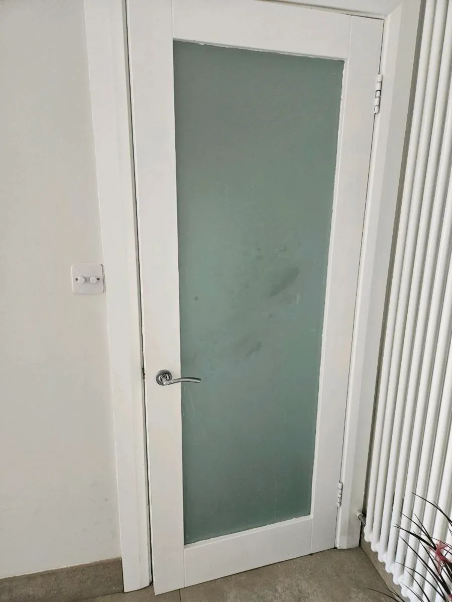 2 x Shaker - lite frosted interior doors - Image 2