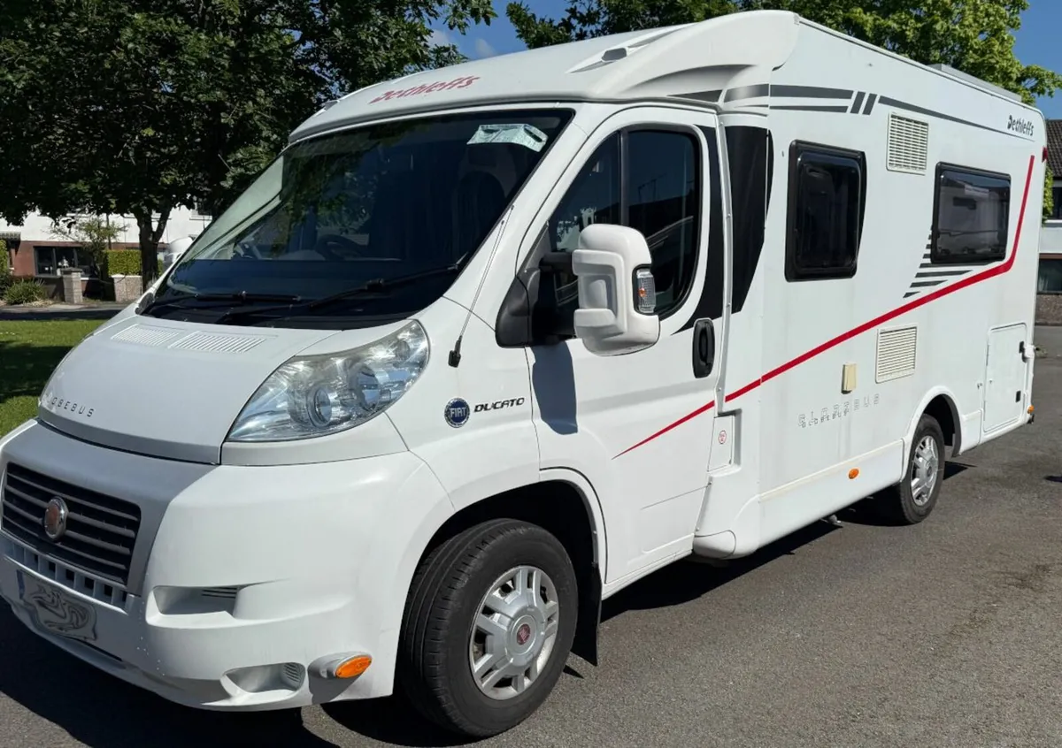 2011 Dethleffs Globebus Fixed Bed Motorhome - Image 1
