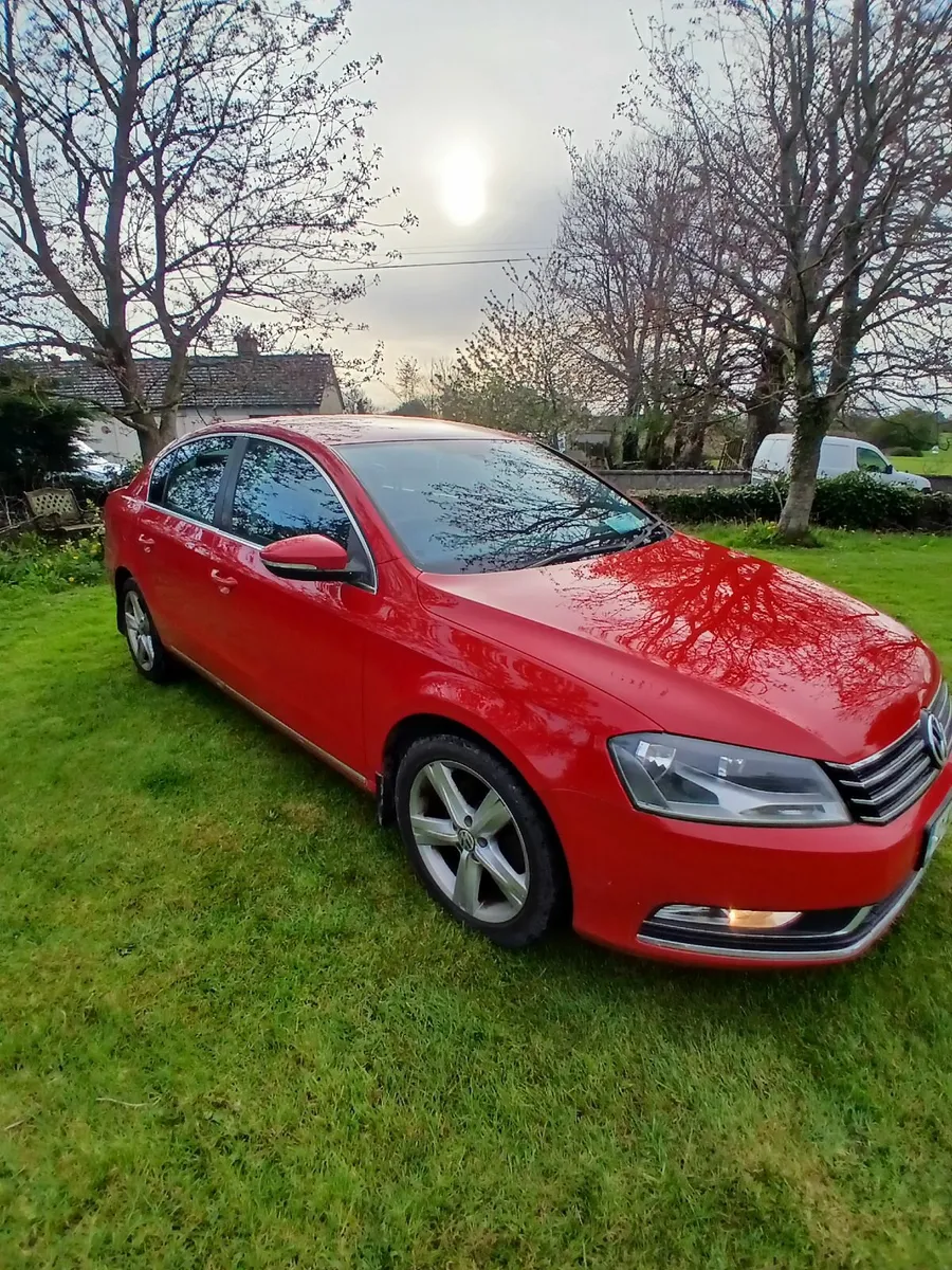 Volkswagen Passat 2012 - Image 1