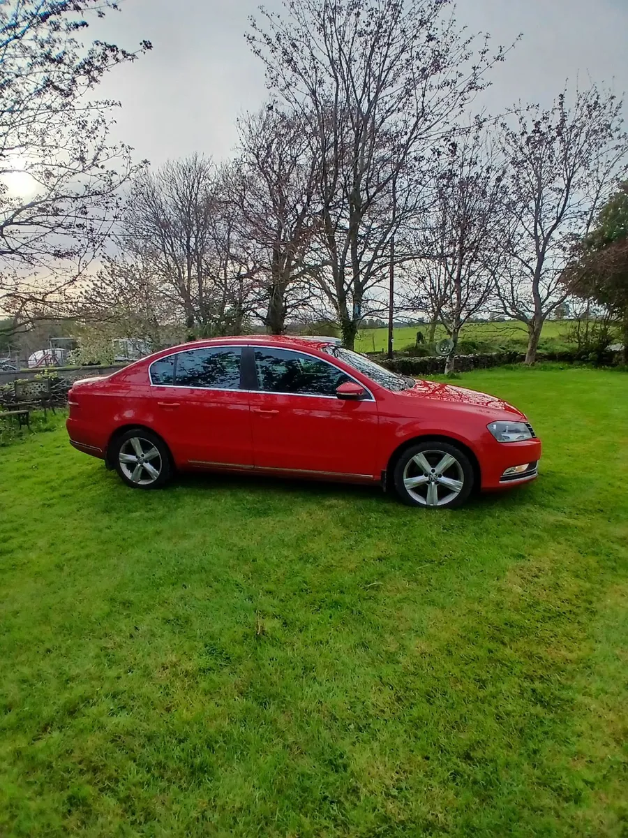 Volkswagen Passat 2012 - Image 3