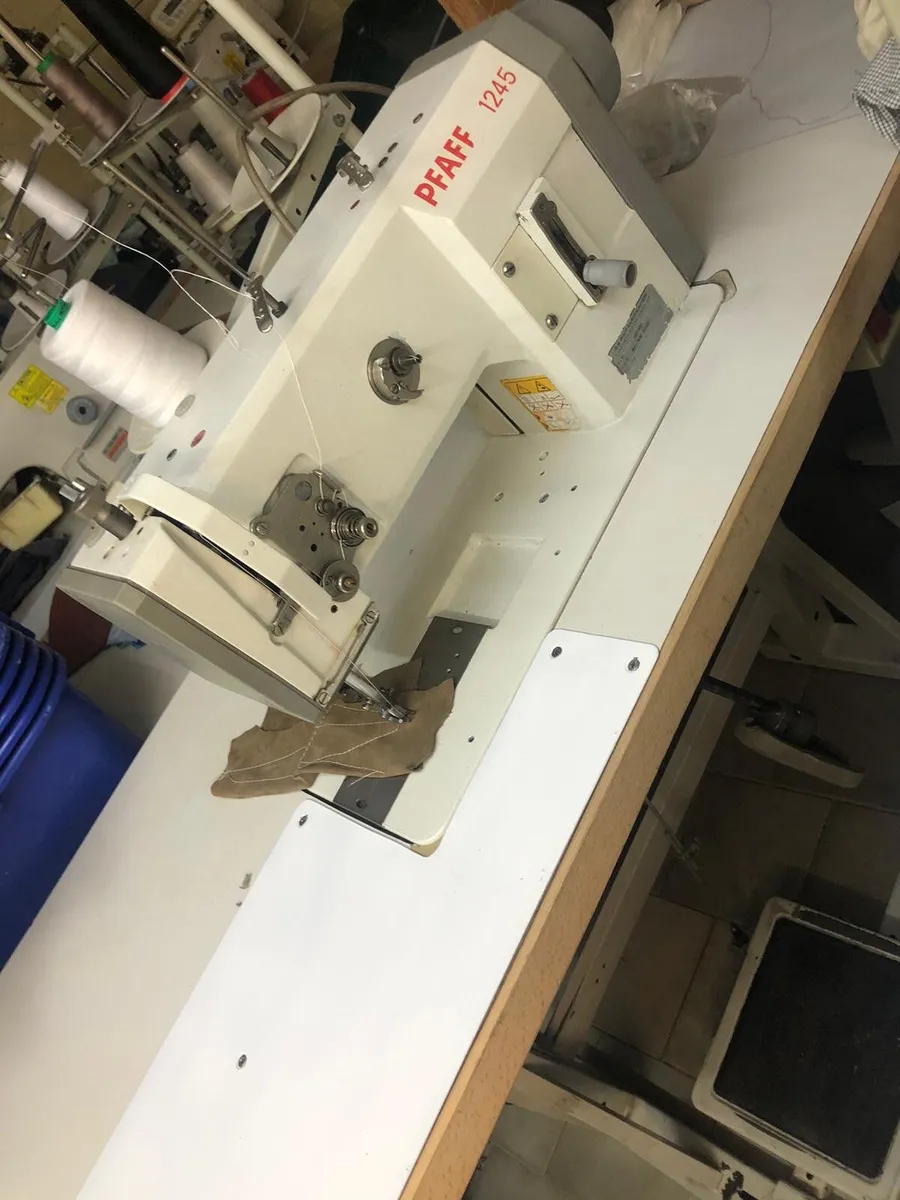 Pfaff 1245 walking foot sewing machine - Image 2