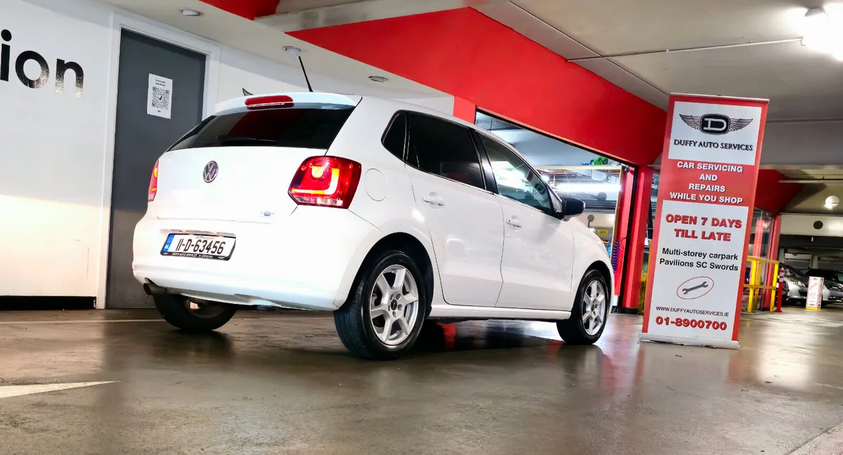 Volkswagen Polo 2011. Highline model. Automatic. - Image 4