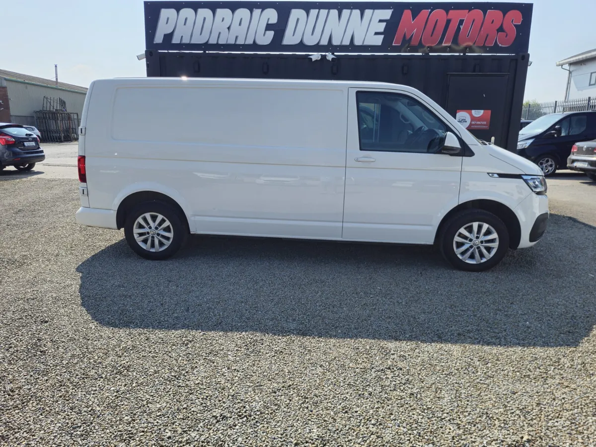 VW Transporter Highline 150BHP 6Speed - Image 4