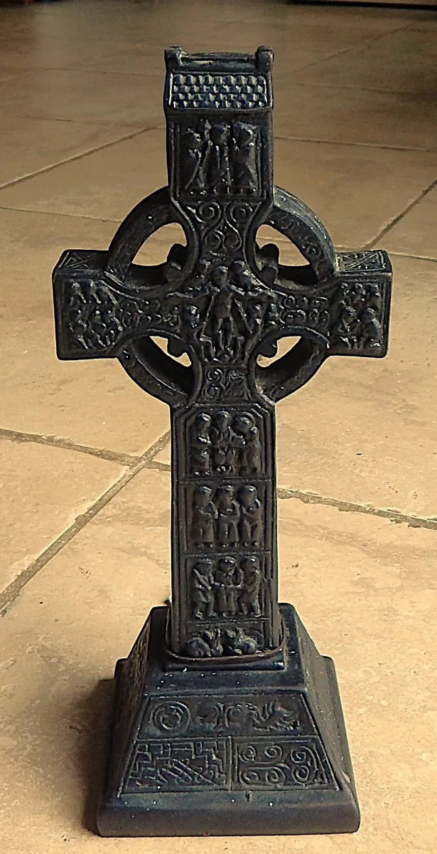 Owen Crafts Ballyshannon Turf Celtic Cross - Image 1