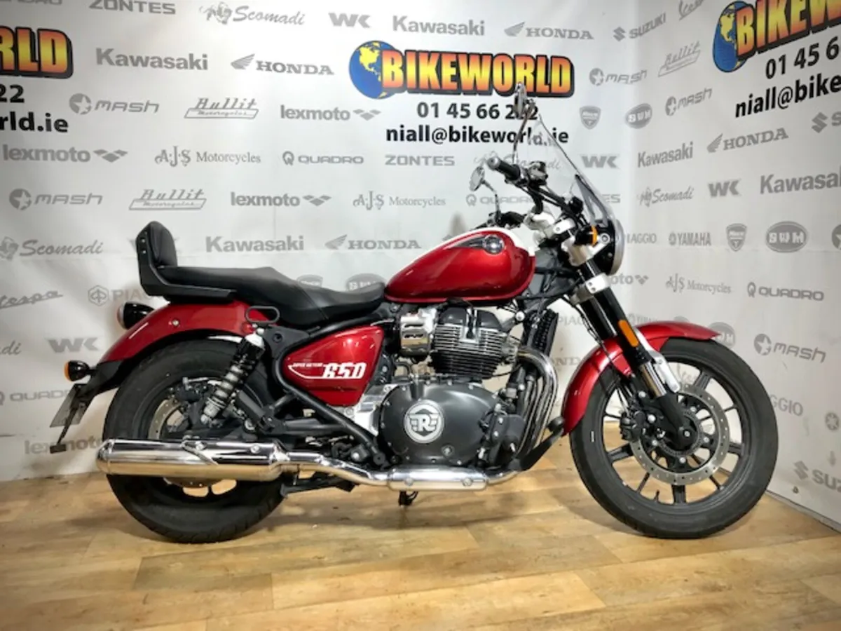 PRE-OWNED Royal Enfield Super Meteor 650 2024 - Image 1