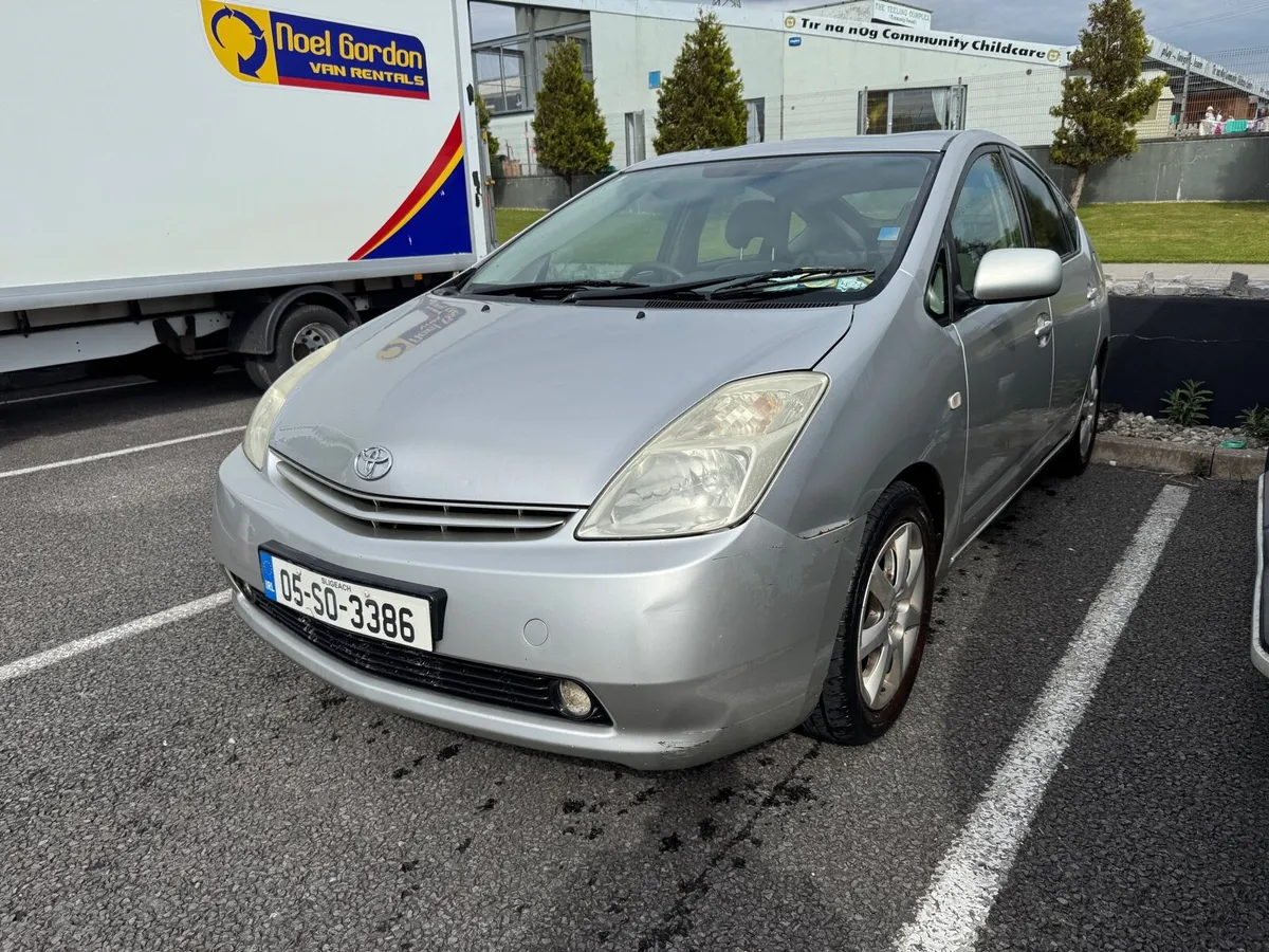 Toyota Prius - Image 2
