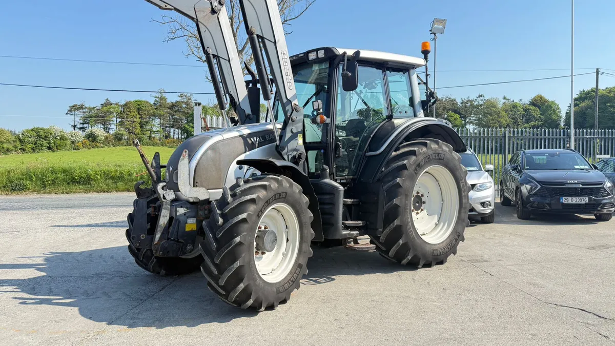 Valtra N141 - €55,000 - No VAT - Image 1