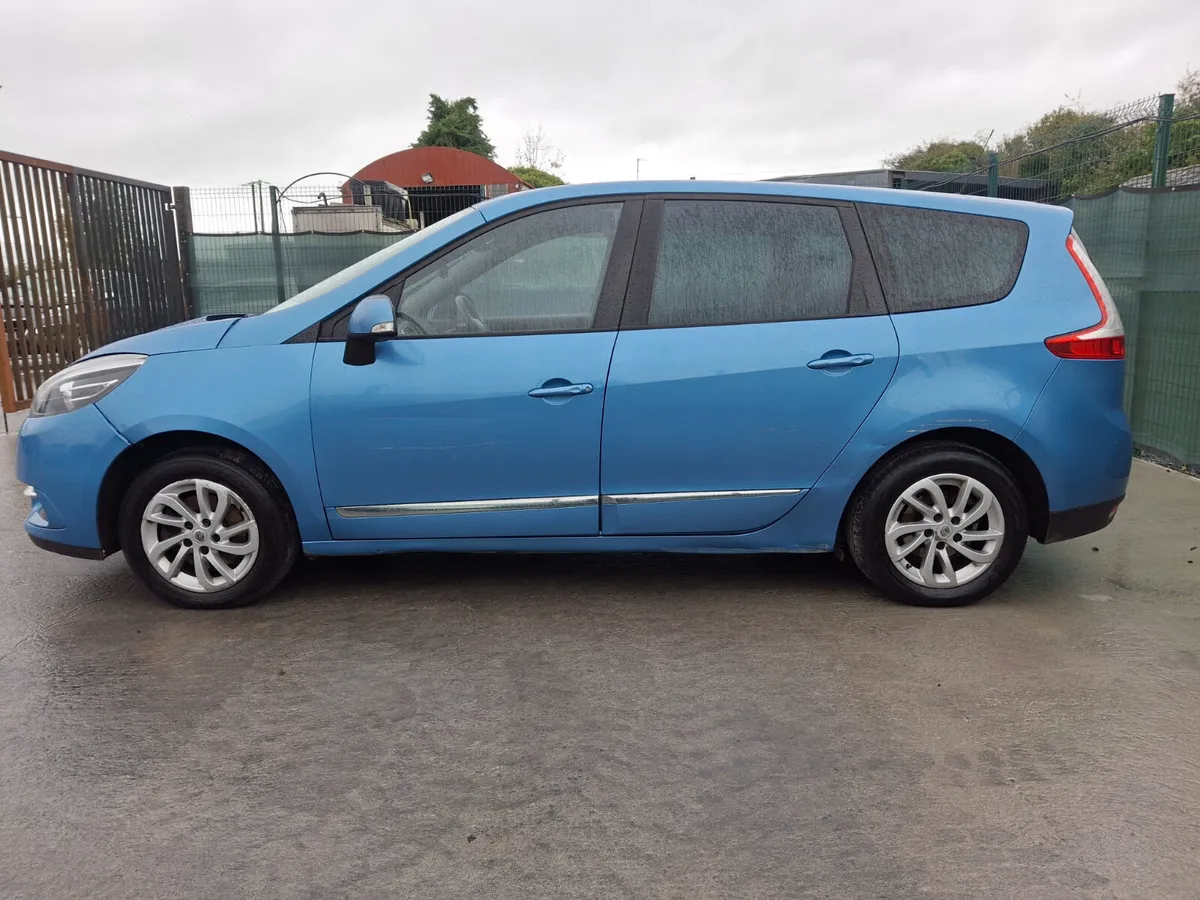 2012 Renault Grand Scenic 7 Seater - Image 4