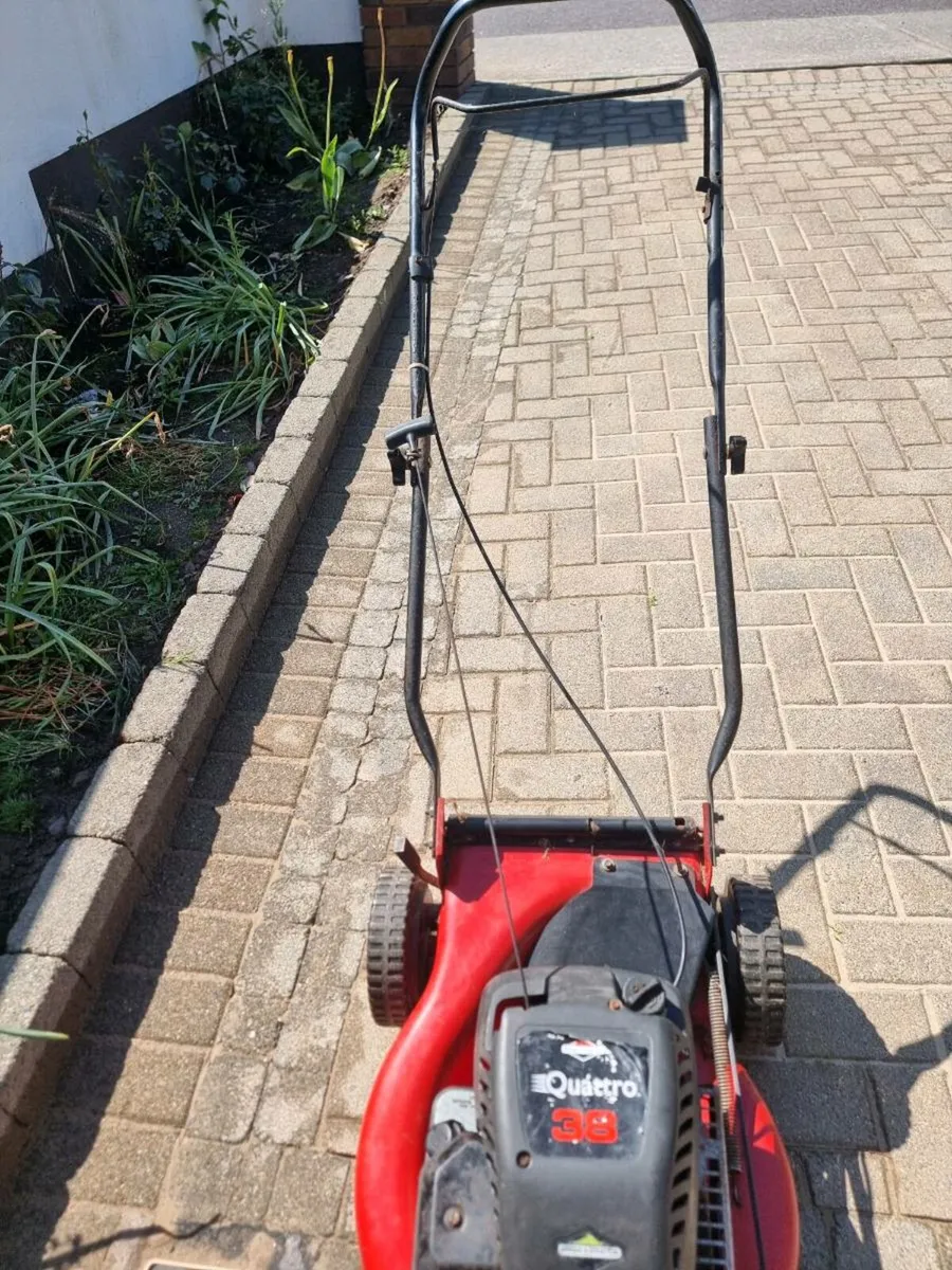 Briggs& Stratton Lawnmower - Image 2