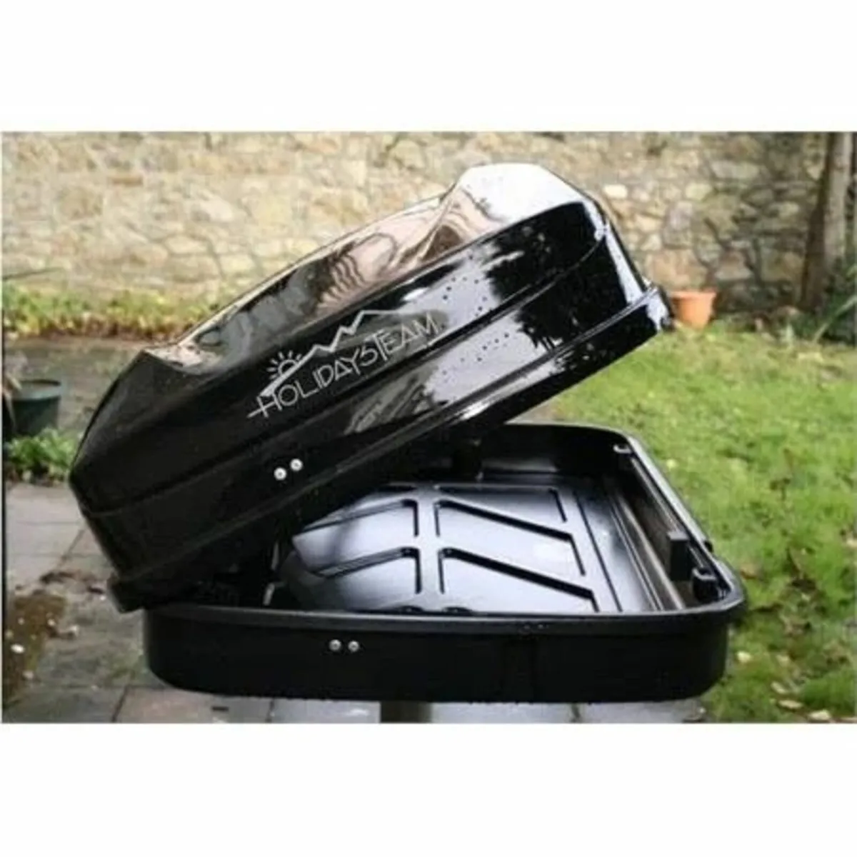 Roof Box & roof bars - Image 3