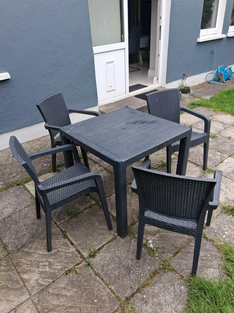 Garden Furniture - Image 1