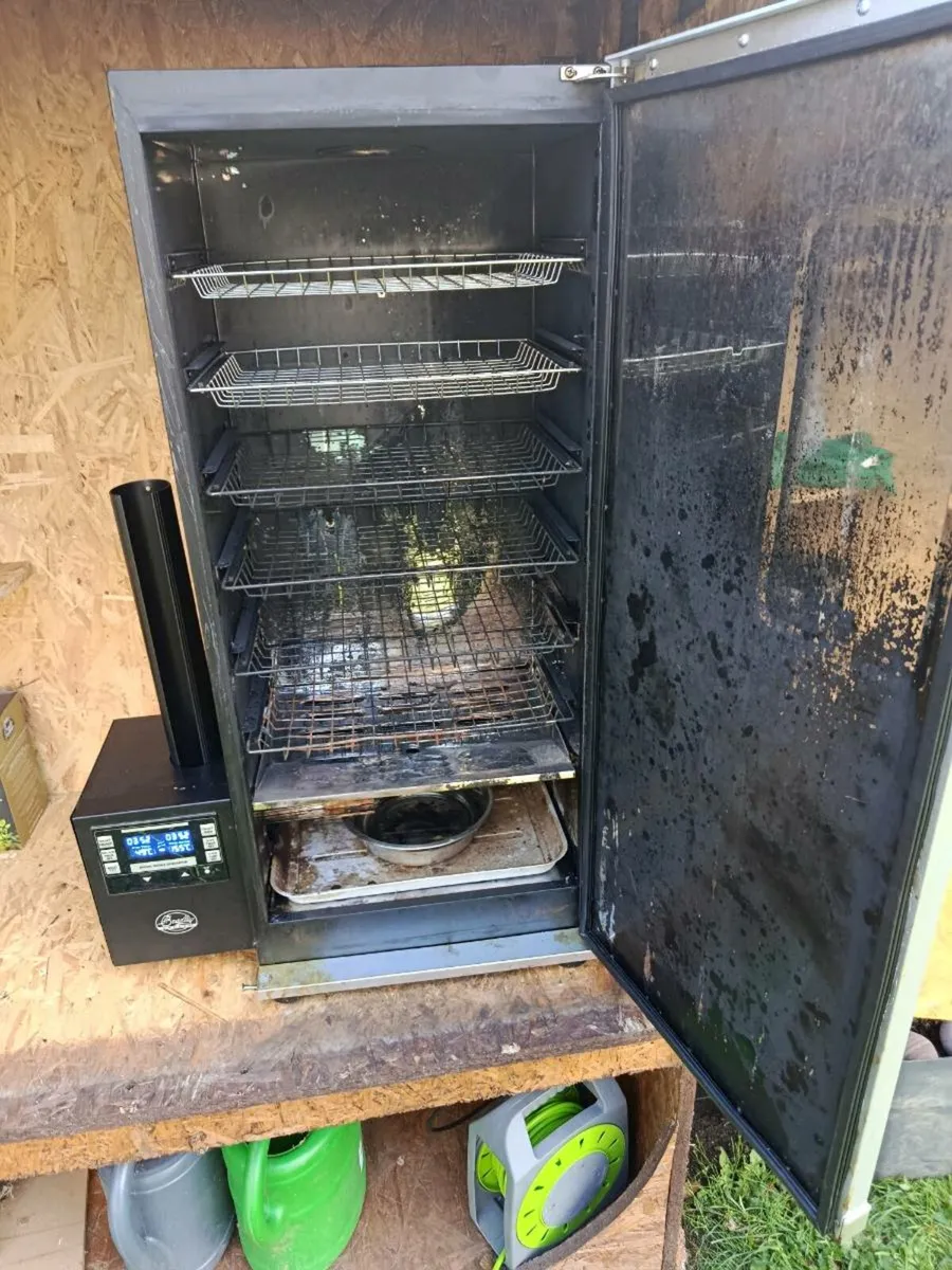 Digital Smoker - Image 2