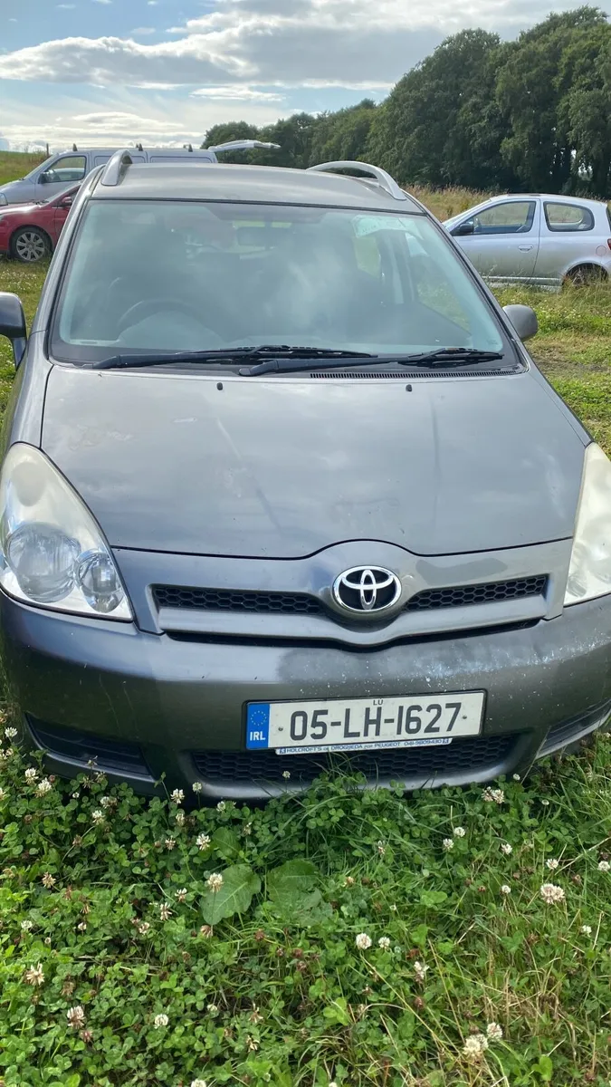 Toyota HiAce 2007 - Image 2