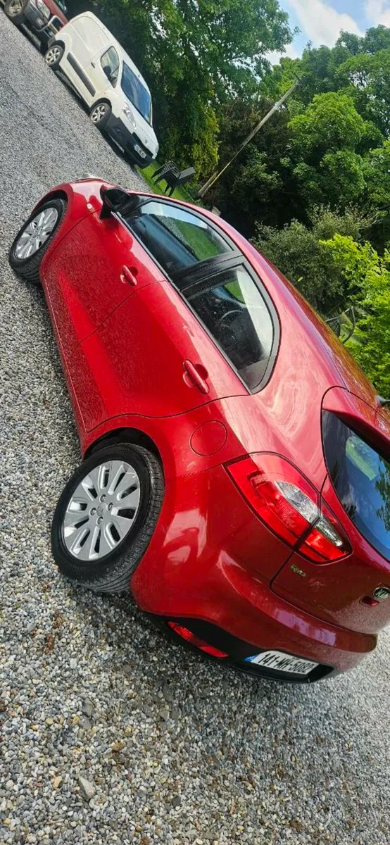 2014 kia Rio - Image 4