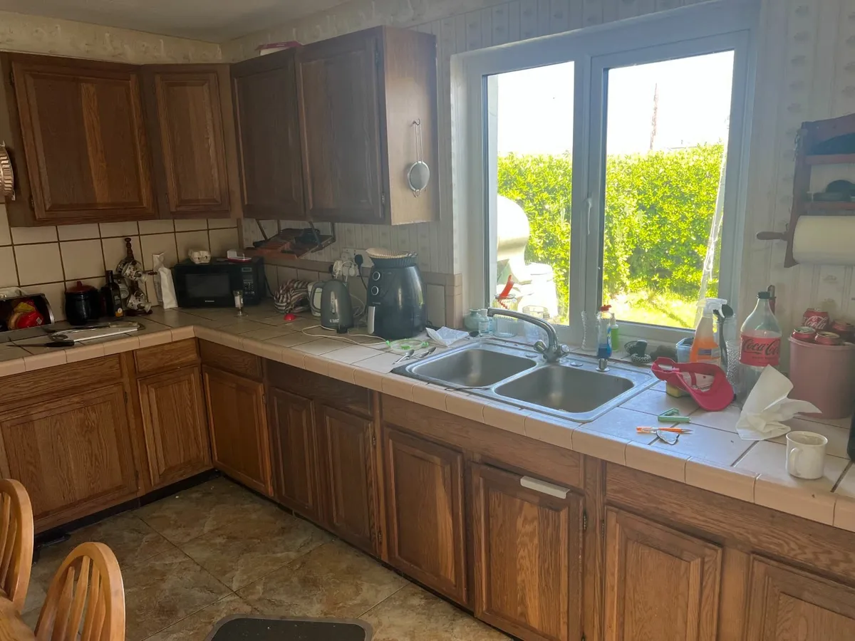 Solid Oak Kitchen - Image 1