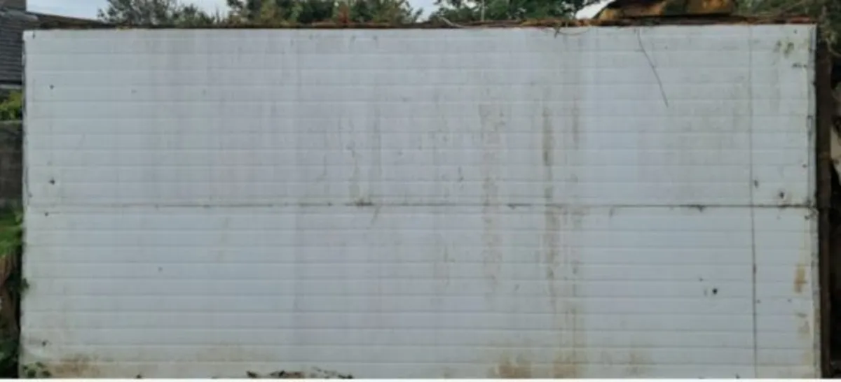 Insulated whit panels - Image 3