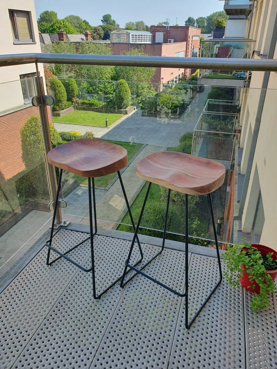 Set of 2 bar stools - Image 1