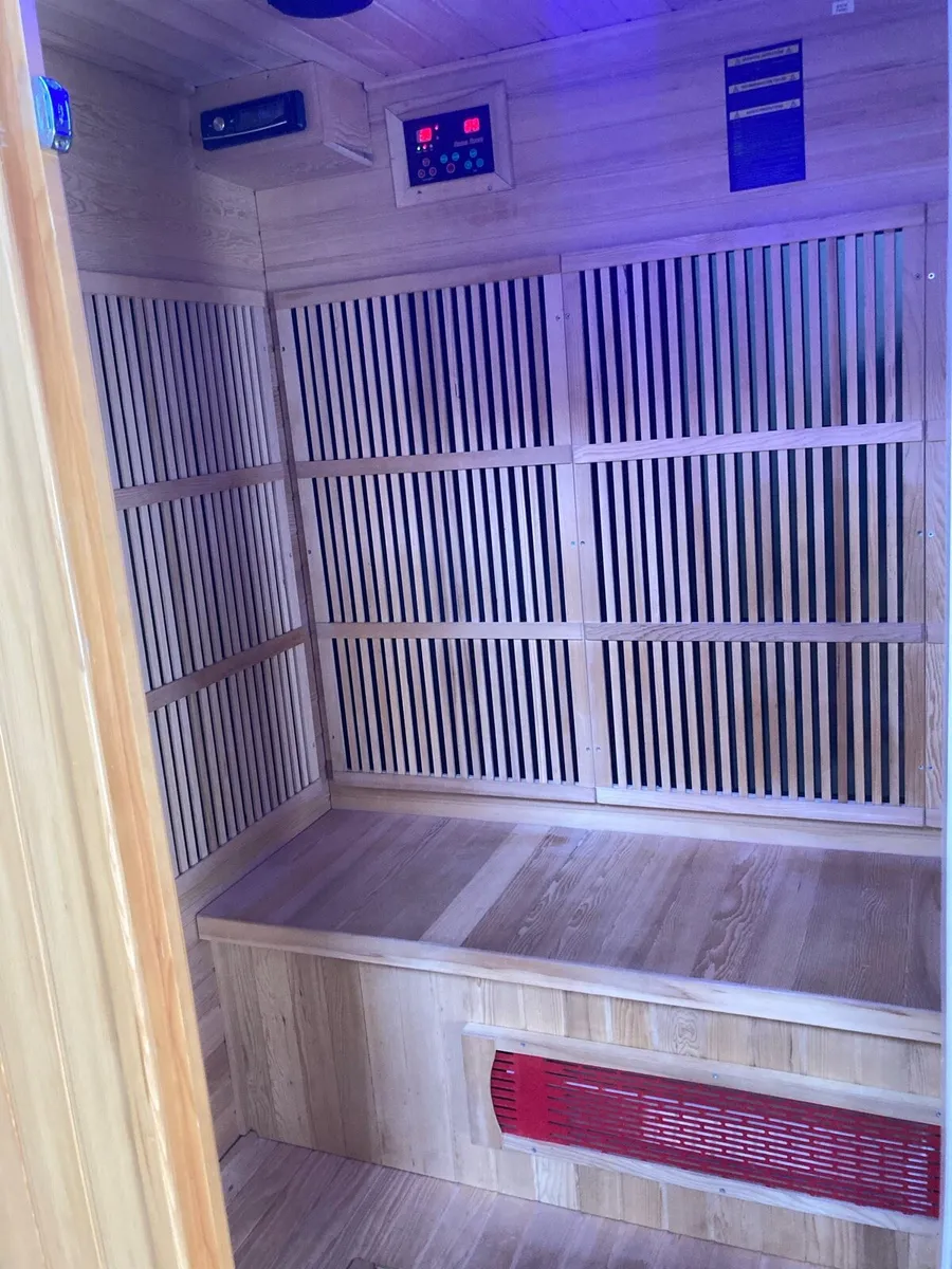 4 person infrared sauna - Image 3