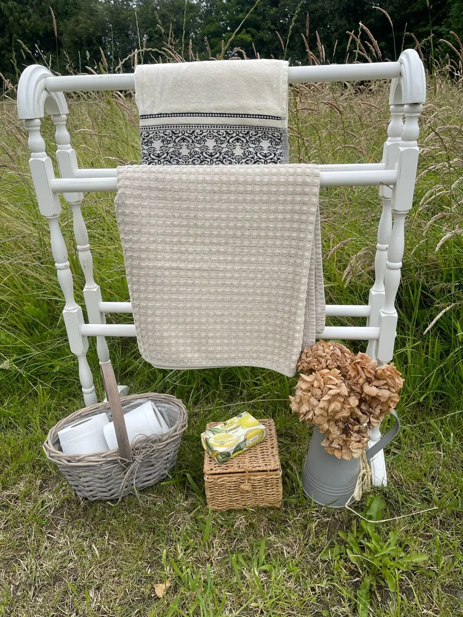 Towel Stand - Image 1