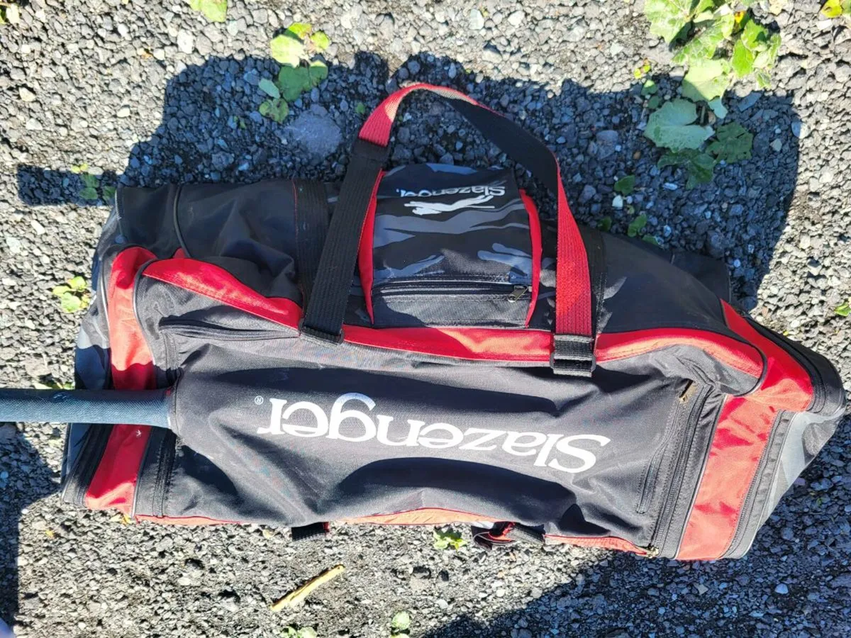 Cricket bag - Image 1