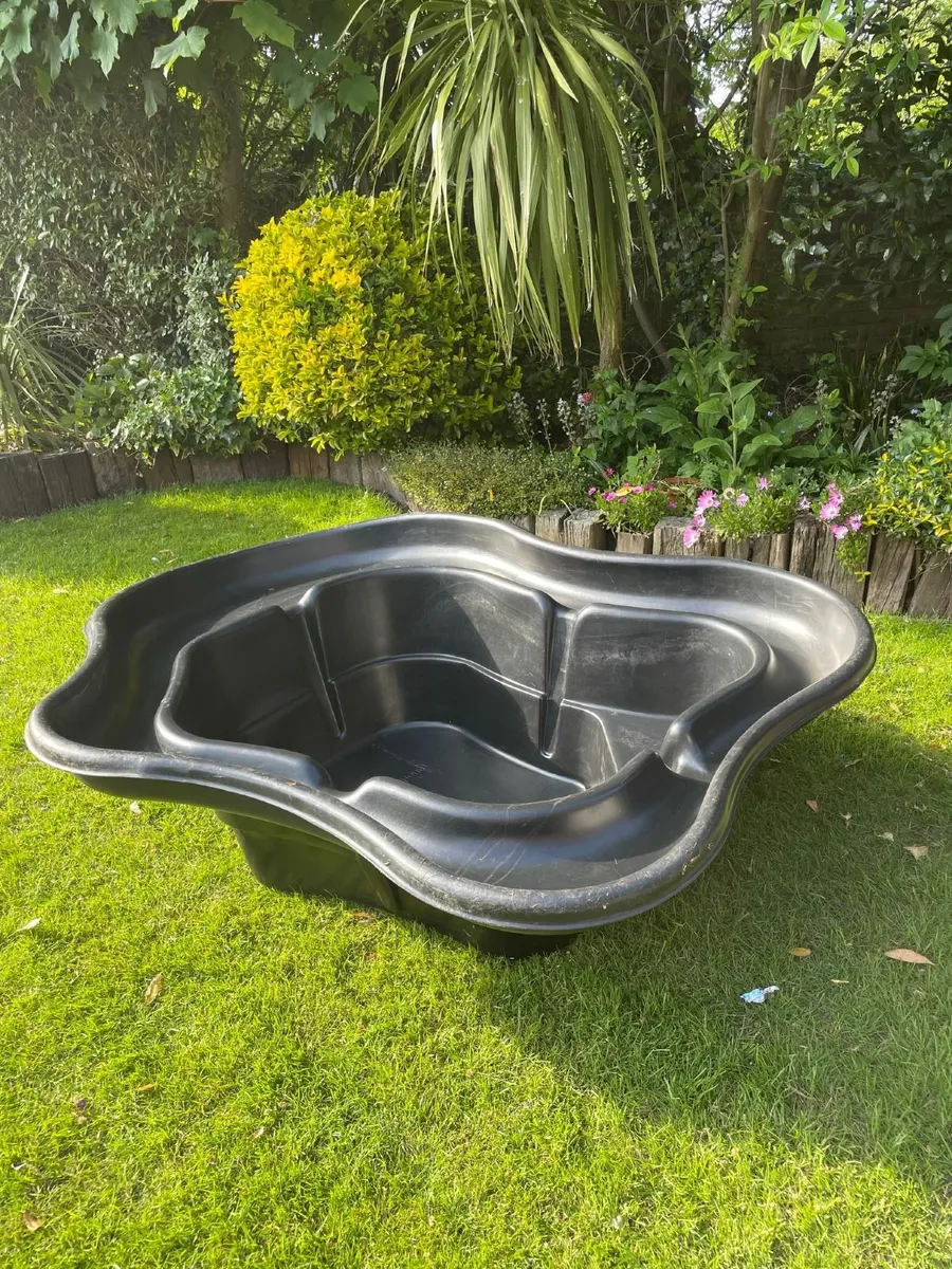 garden pond (preformed) - Image 1