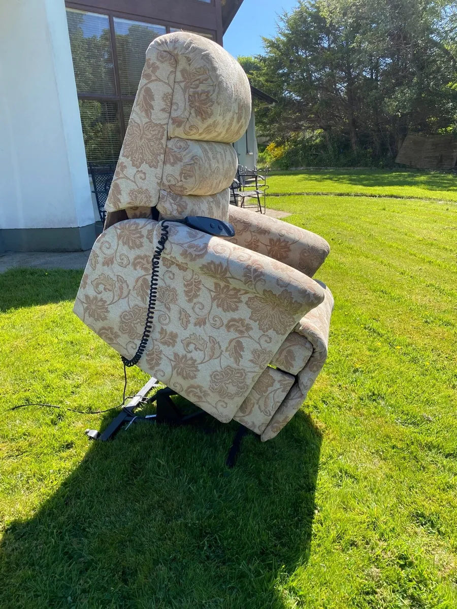 Sherborne  Electric Riser Recliner Mobility Chair - Image 1