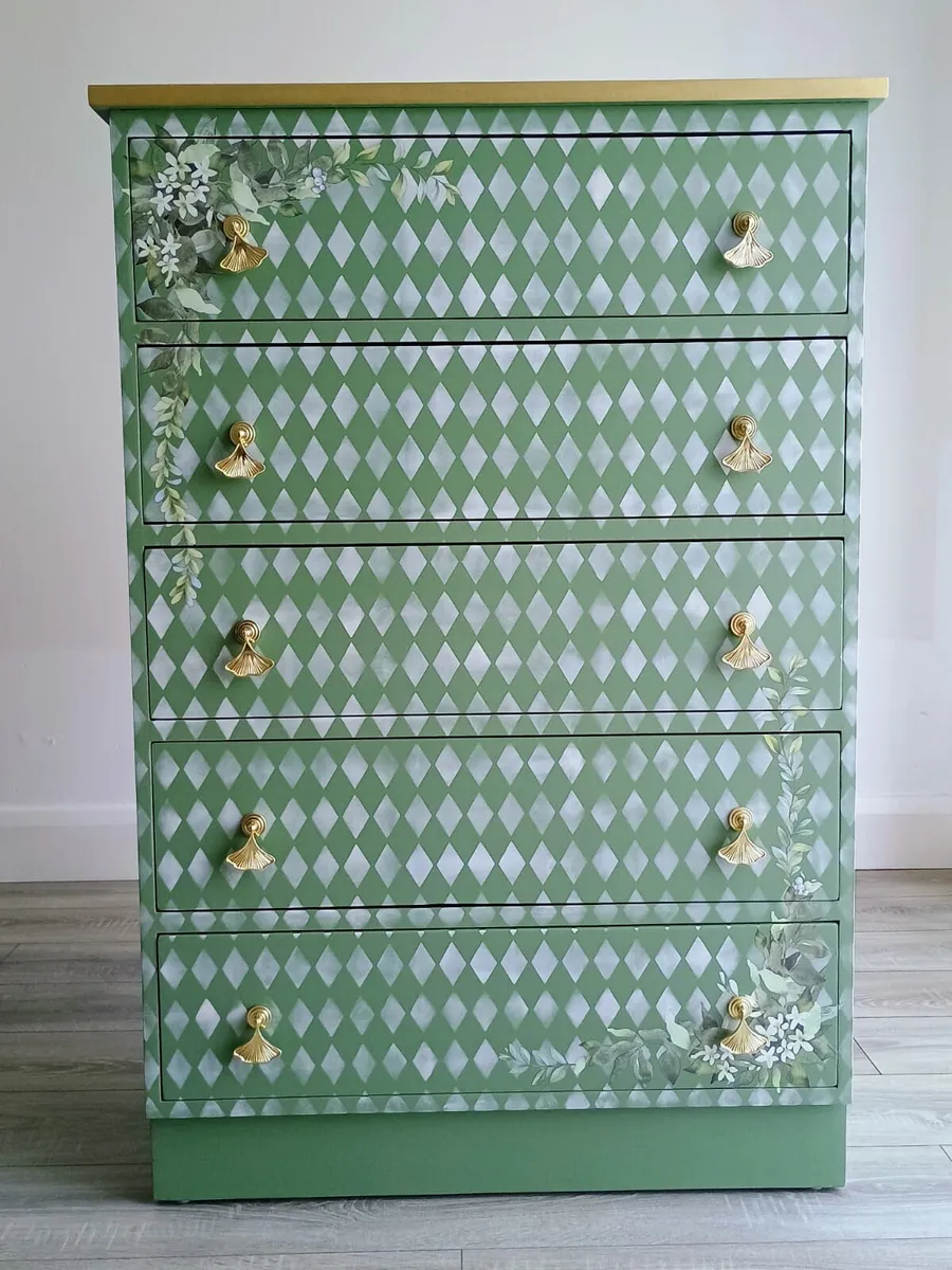 Vintage chest of drawers - Image 1