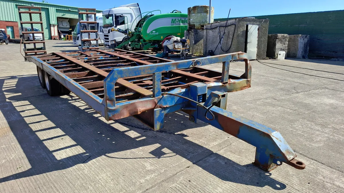 2 Axle  Low Loader , Sprung Draw Bar - Image 1